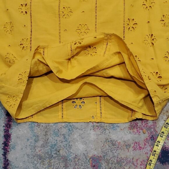 J. Crew Mustard Eyelet Long Sleeve Mock Neck Ruffled Top Size XS - Picture 11 of 13